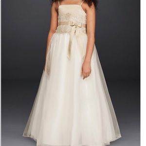 Junior bridesmaids/flower girl dress